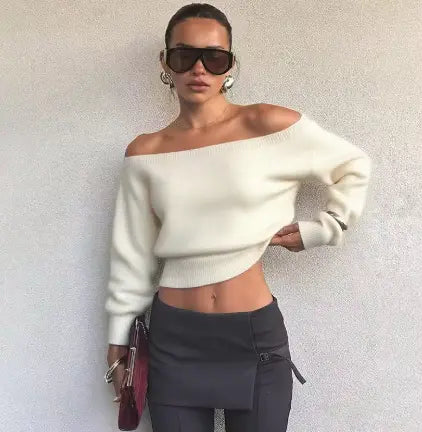 Plain off-the-shoulder sweater with a loose fit CyBerWave