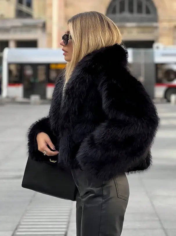 HH  Fashion Cropped Faux Fur CyBerWave