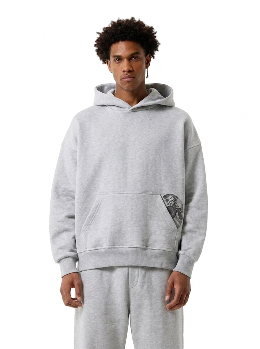 Sweat à Capuche Noir Oversize Détail CD Argenté